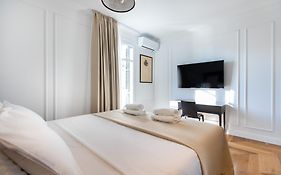 Majestic 4Br/4Bath Apartment In Sagrada Familia Area