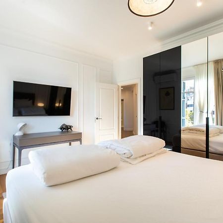 Majestic 4Br/4Bath Apartment In Sagrada Familia Area Barcelona Exterior photo