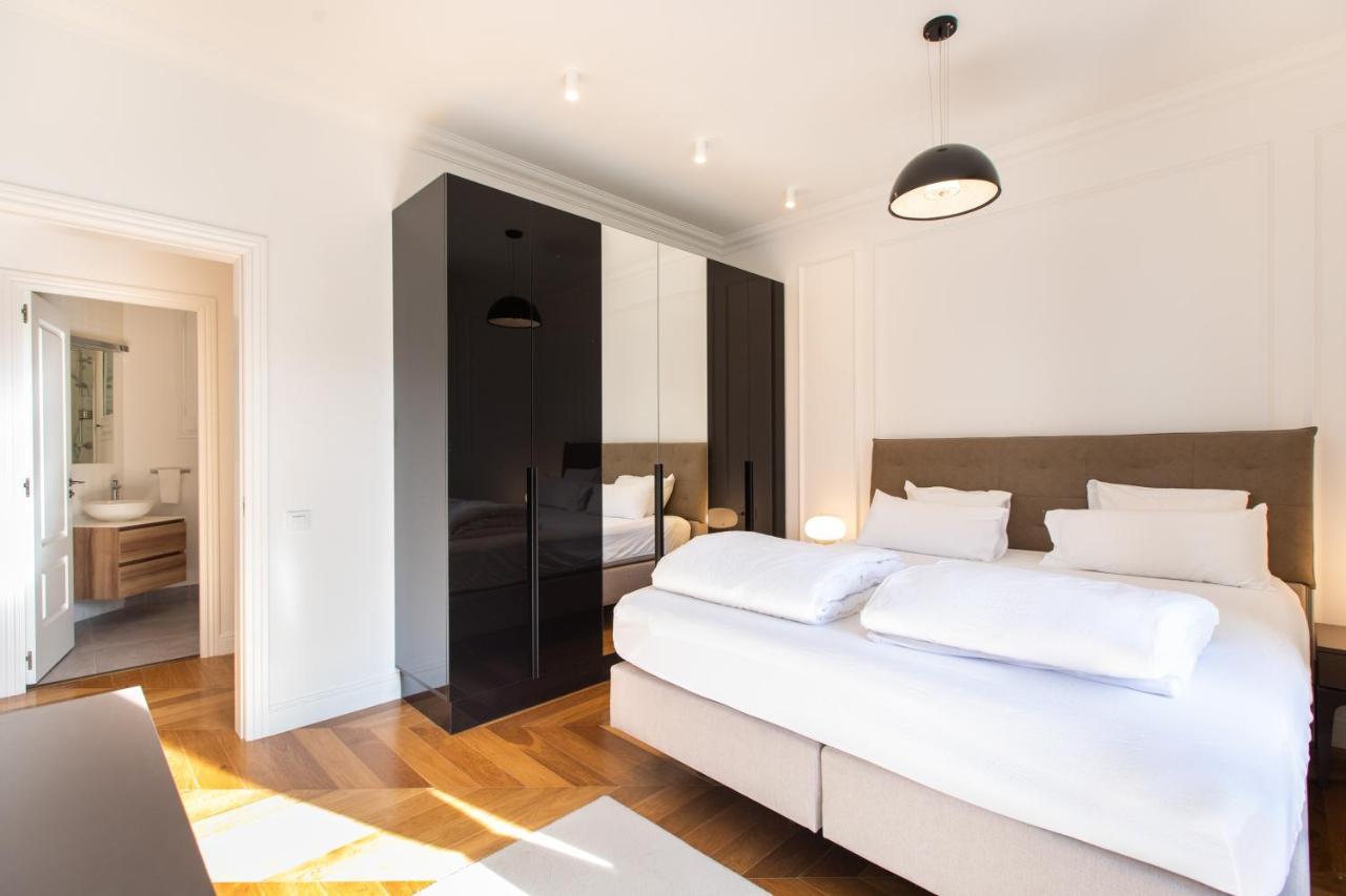 Majestic 4Br/4Bath Apartment In Sagrada Familia Area Barcelona Exterior photo