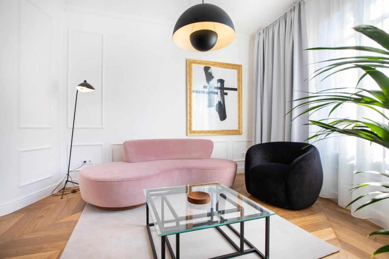 Majestic 4Br/4Bath Apartment In Sagrada Familia Area Barcelona Exterior photo