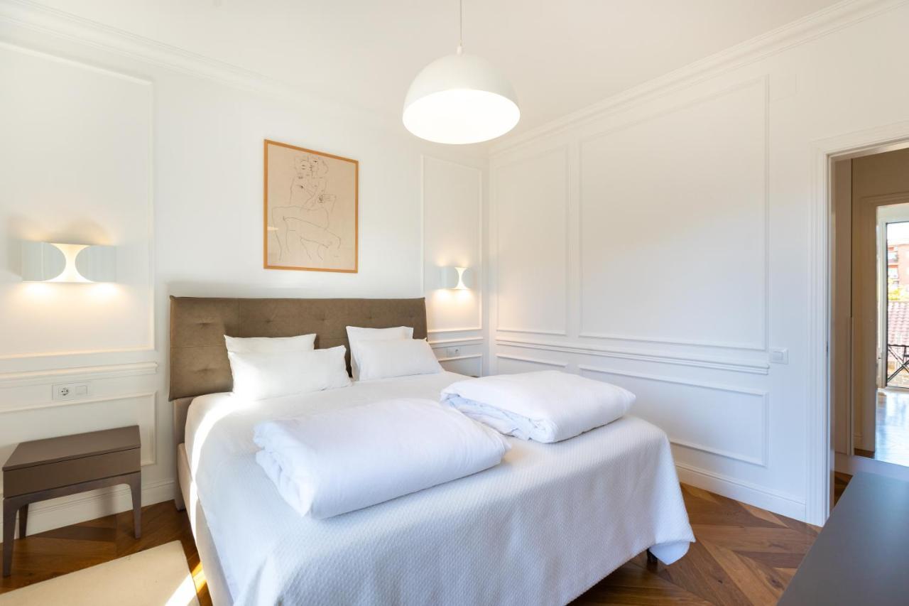 Majestic 4Br/4Bath Apartment In Sagrada Familia Area Barcelona Exterior photo