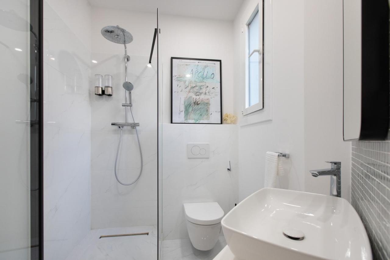 Majestic 4Br/4Bath Apartment In Sagrada Familia Area Barcelona Exterior photo