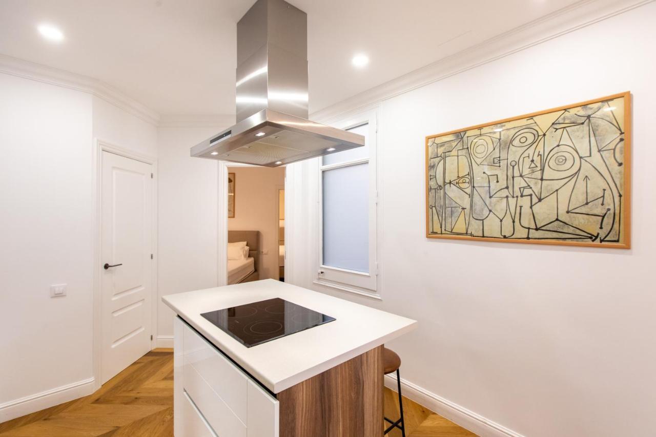 Majestic 4Br/4Bath Apartment In Sagrada Familia Area Barcelona Exterior photo
